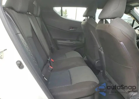 2021 Toyota C-Hr Xle z USA, uszkodzony, nr VIN JTNKHMBX1M1114149